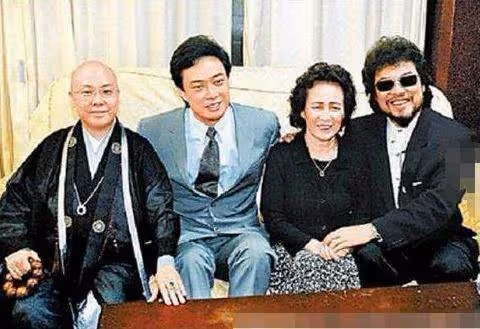 67歲費玉清至今不娶,只為守「忠」?始終「忘不了日本未婚妻」友人曝「每年9月他都會消失」:忠孝兩難全