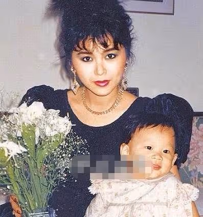 朱慧珍未婚生女,女兒26時放棄人生,她強撐扛全部責任,今時隔9年走出喪女之痛:我早就原諒她