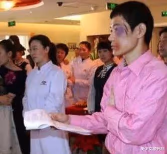 最受國人歡迎的日本人火了:老婆重慶人,女兒中國籍,曾飽受惡意攻擊