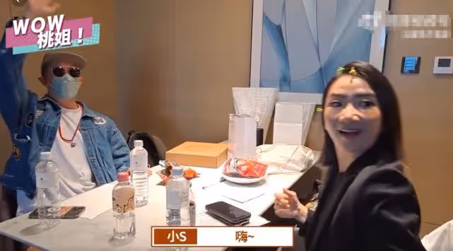 韓綜小S具俊曄二婚狀態更好，小S對具俊曄私下開玩笑，太誇張