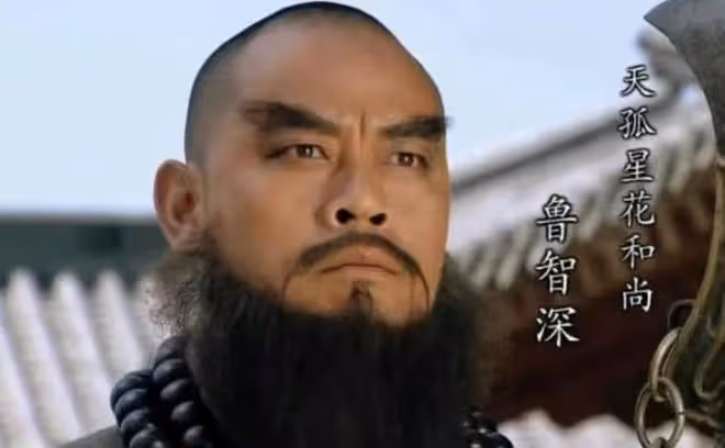 「魯智深」罕曬女兒，五官精緻繼承媽媽顏值，父女牽手親臉好溫馨