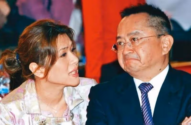 黃嘉千「超強背景曝光」從小就是「泰國公主」　高中青澀舊曝光：根本就是校花啊