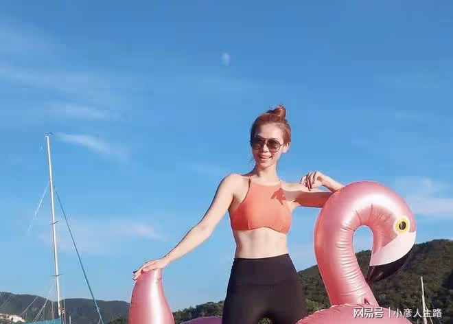 TVB知名長腿女神越發富貴！賠錢離巢恢復自由身，住過億海景豪宅
