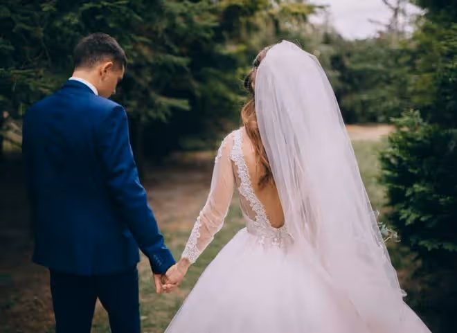 我的陪嫁婚房,婆婆殷勤幫忙裝修打掃,婚後我方知她的打算