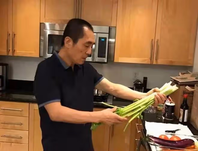 曝張藝謀急售無錫臨湖別墅,3000萬大甩賣,中介稱僅裝修花500萬