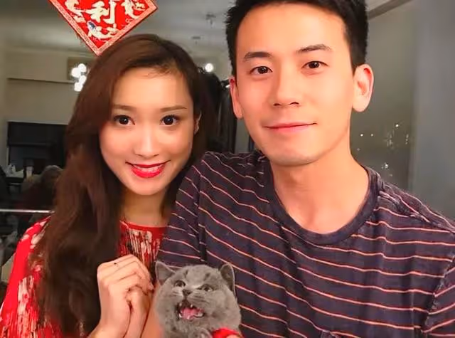 恭喜!TVB知名老戲骨將升級做爺爺,與兒媳臉貼臉親密合照引熱議