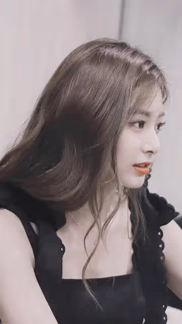 開創瑜系審美,同時是Twice門面,周子瑜的人生離不開美這個詞