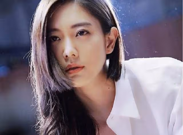 被稱為是亞洲美人，在韓國醜聞不斷，到國內卻成撈金女神