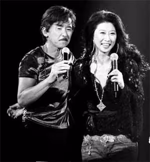 60歲葉倩文自認「根本沒比王菲紅」不在乎名利 此生「嫁給自己偶像」活得瀟灑就夠了!