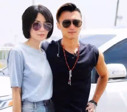 人生贏家!天后前夫「娶嬌妻秀恩愛」 王菲不甘落後:與謝霆鋒複合8年「愛情滋潤」53歲凍齡如少女