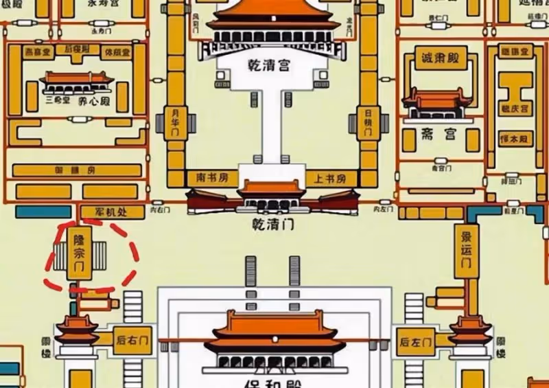 故宮牌匾上插著一支箭,200多年來無人敢拔,到底是誰留下的?
