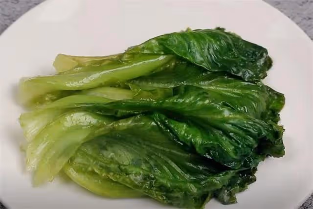 夏天吃生菜，只服這種獨特做法，好看又好吃，比紅燒肉還解饞