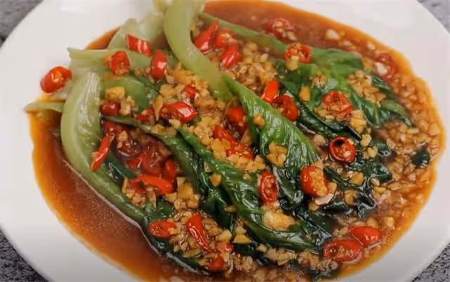 夏天吃生菜,只服這種獨特做法,好看又好吃,比紅燒肉還解饞