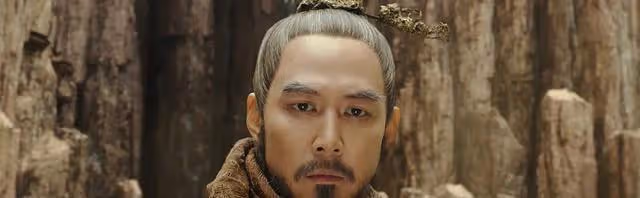 魷魚遊戲李政宰,愛過小三金敏喜,現和前三星太子妃戀愛長跑中