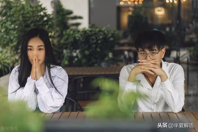 丈夫給公婆買養老房,讓媳婦回娘家借錢,媳婦:借我父母十萬沒還
