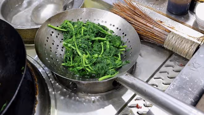 建議中老年人:少吃豬牛羊肉,多吃這4種食物,精神飽滿過三伏