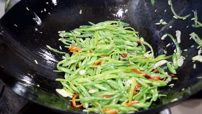 三伏天，別管有錢沒錢，這「6寶1湯」要多吃，常吃身體棒