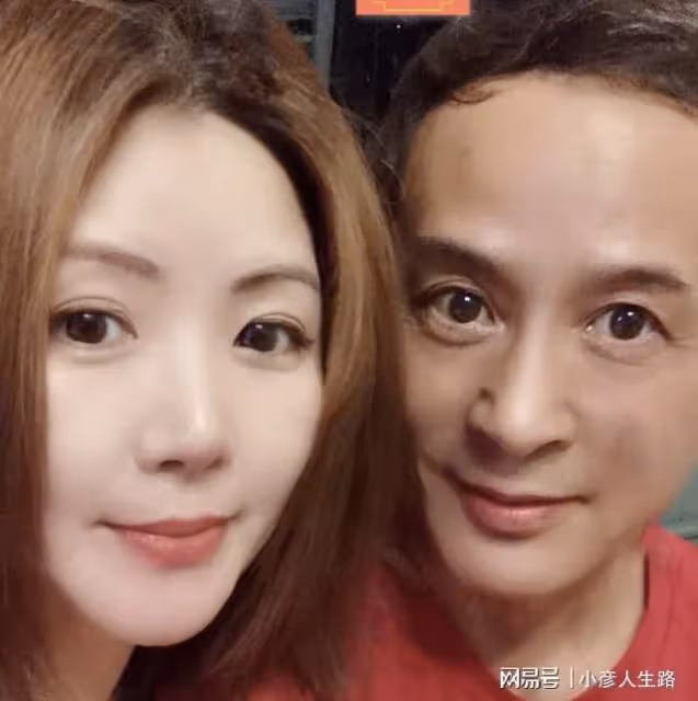 58歲安亞平喉癌去世，小17歲圈內妻子悲痛萬分，兩人親密合影曝光
