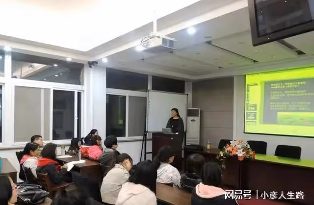 唐山師範學院教授被封殺,因發表不當言論,網友噴其不配為人師表