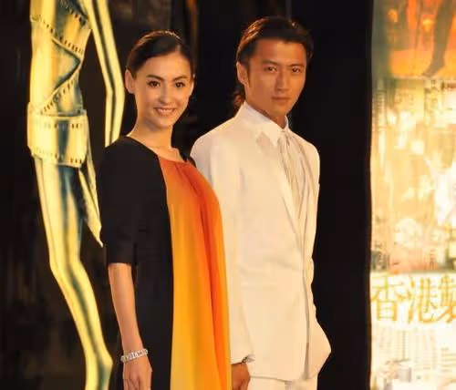 離婚9年還沒放下?張柏芝發文疑暗懟謝霆鋒,表情被指太刻意