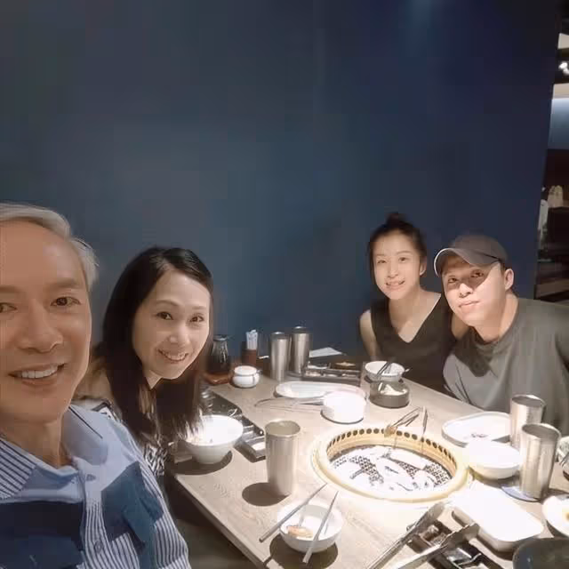 TVB夫妻檔黃昏戀結婚4周年！男方經歷喪妻之痛，女方患致命皮肌炎