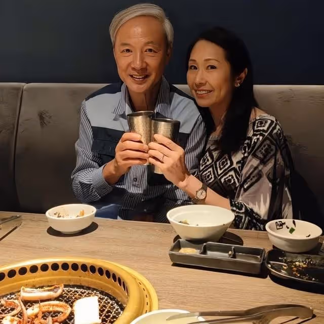 TVB夫妻檔黃昏戀結婚4周年！男方經歷喪妻之痛，女方患致命皮肌炎
