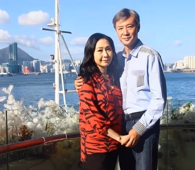TVB夫妻檔黃昏戀結婚4周年!男方經歷喪妻之痛,女方患致命皮肌炎