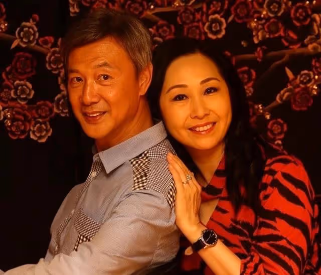 TVB夫妻檔黃昏戀結婚4周年!男方經歷喪妻之痛,女方患致命皮肌炎