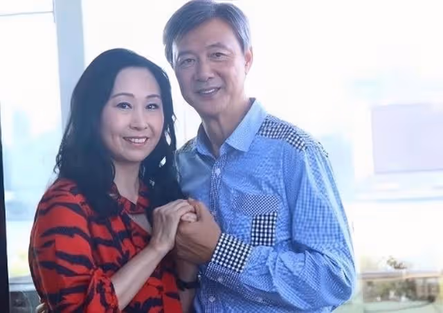 TVB夫妻檔黃昏戀結婚4周年!男方經歷喪妻之痛,女方患致命皮肌炎