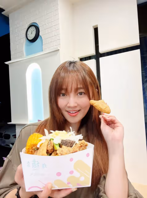 挺姊賣鹽酥雞!張文綺弟弟「辭百萬年薪工作」爸氣炸 她體諒「父親知道很辛苦」揭月營收