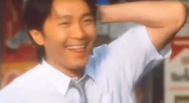 51歲鐘麗緹再演星爺初戀,被嘲變樣撞臉劉曉慶,大濃妝造型太違和