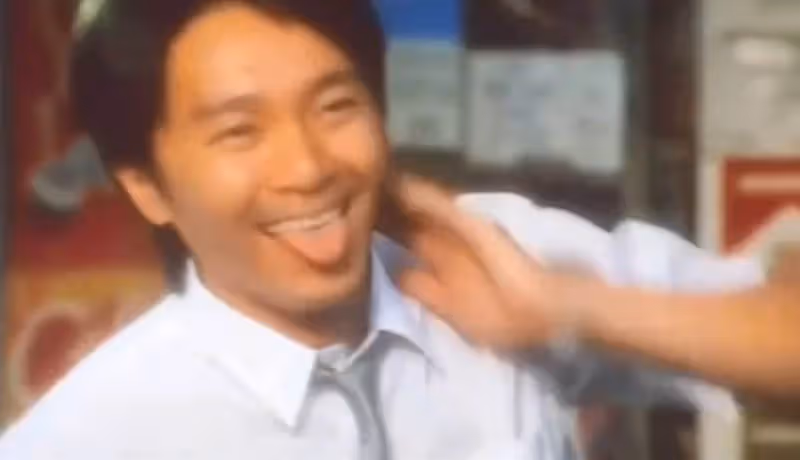 51歲鐘麗緹再演星爺初戀,被嘲變樣撞臉劉曉慶,大濃妝造型太違和