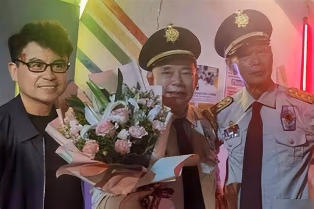 驕傲！知名港星兒子倫敦大學學成歸來，預計回內地清華大學再進修