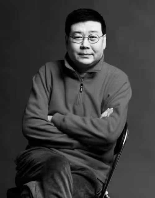 北京人藝院長追思會曝光！馮遠征哽咽痛哭，濮存昕吳剛悲痛致辭