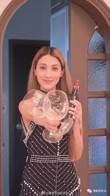 王君馨結婚周年北上冷落老公!曬婚照補數講我愛你