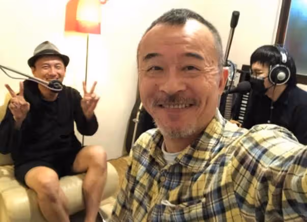 「切30公分大腸」才保命！金曲歌王「黃連煜」曾患病暴瘦8公斤，走過鬼門關，豁達坦言「從不做健檢」：該來的總會來