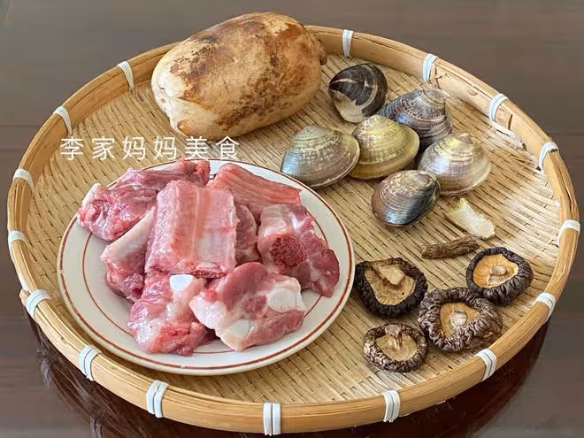 快入伏了,吃黃瓜、苦瓜不如吃它,補水又消暑,經常上火要多吃