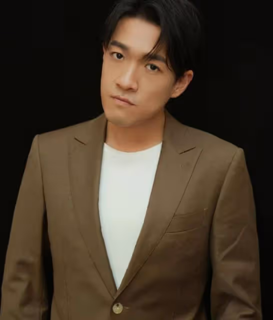 呂麗萍在美悼念安倍,兒子卻在國內撈金,網友呼籲封殺張博宇