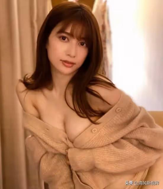 「日系系列」「令和最美」Body!日本頂級性感辣模:雪平莉左