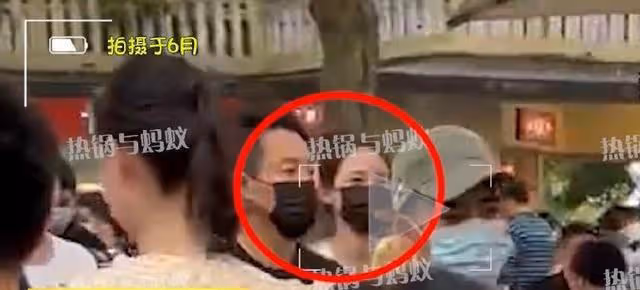 汪小菲現身法喜寺,張穎穎同步現身,網友:好事將近!