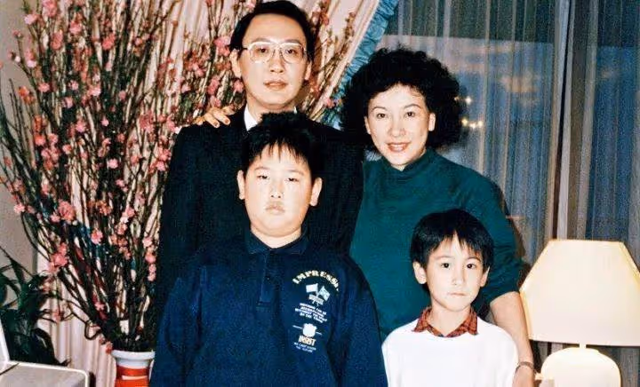 魅力女人徐楓，事業巔峰宣布結婚，事業低谷又遭家庭變故，夫離世一蹶不振，佛法度化才走出：人生真要看得開