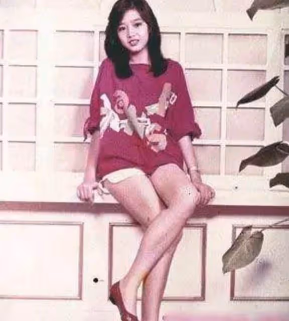 名門出身甘願被藏22年！46歲冒險為劉德華生子，「天王嫂朱麗倩」的深情，連華仔都說：她愛我，比我愛自己更多