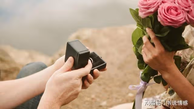 妻子借錢養兒子,丈夫卻把工資卡上交給父母:我不會幫別人養兒子
