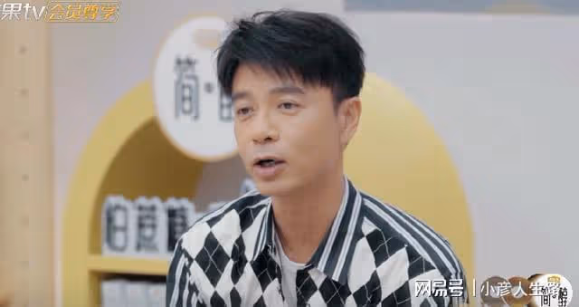 李克勤暖心提攜魔動閃霸,單依純戲腔幫唱,畫龍點睛很有畫面感