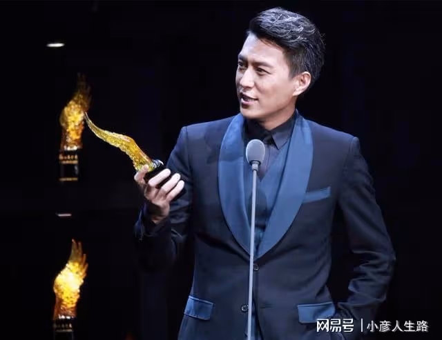 易烊千璽考編風波持續發酵,多位明星被牽連,退潮之後人人自危?