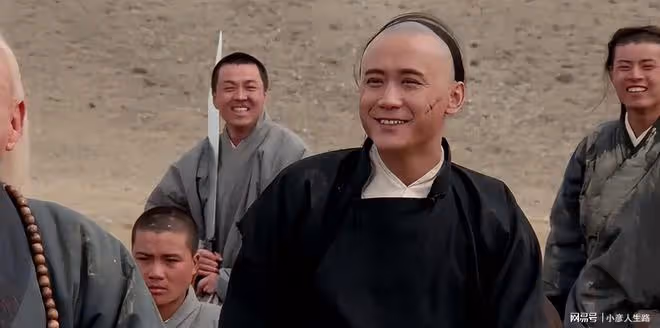 成龍5年送走11位圈內好友,港圈一點點在凋零