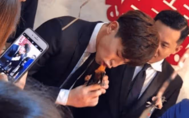 鄧倫被稱為最接地氣的男演員,伴郎專業戶,生圖顏值堪比精修,太帥了!