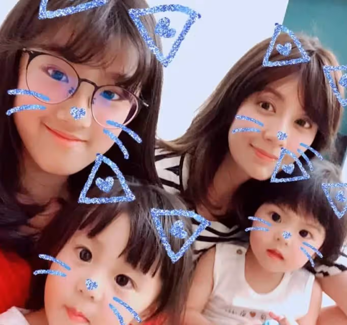 賈靜雯的仨女兒:老大遺傳父親下巴,老二弱視,老三濃眉大眼