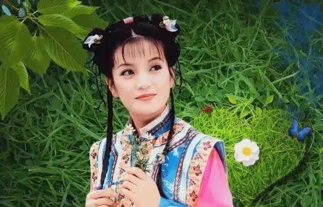 趙薇11歲女兒長成大姑娘了!繼承媽媽的大眼睛清純可愛,網友:還有一張初戀臉?