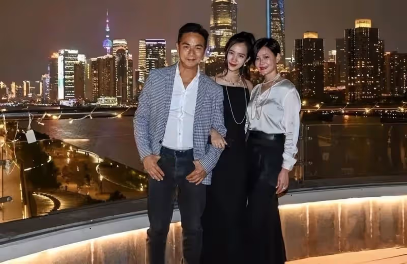 駱達華女兒長得真驚艷！一襲碎花裙身材不輸模特，和爸爸五官很像，網友：星范十足